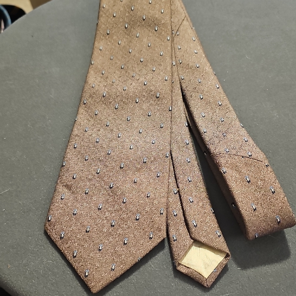 Wembley The‎ Original Leatherback Brown Tie with Small Silver Microdots